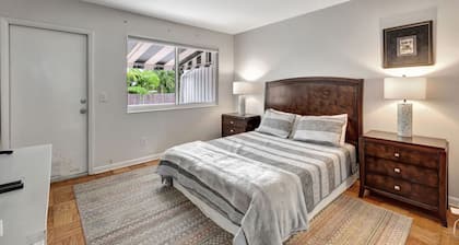 Magnificent Beach Townhome Steps from Atlantic Ave