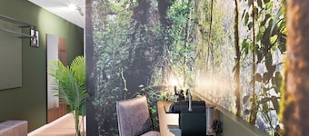 JUNGLE No5 Boutique Hotel - Stuttgart City-Center