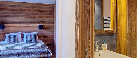 3 chambres, fer et planche Ă repasser, accĂšs au Wi-Fi (inclus)