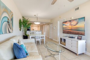 Smart-TV, DVD-Player, Bücher, Videothek