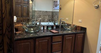 Wicker Park - Loft Style Home in Lively Location with Plenty Amenities