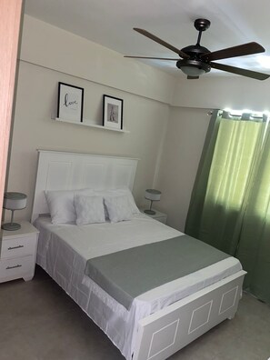 2 Schlafzimmer, Verdunkelungsvorhänge, schallisolierte Zimmer