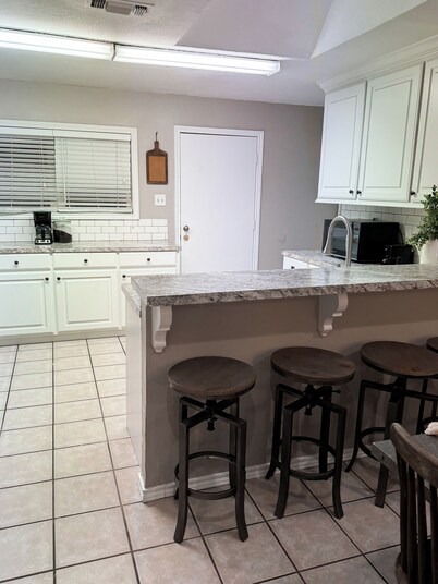 Charming 3- Bedroom  house in Lubbock near a Beautiful Park 