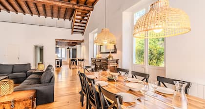 Holiday Home 'Vila Marisa' with Mountain View, Private Terrace and Wi-Fi