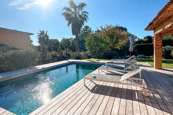 A heated pool - Villa Capanaccia Di Arasu (sainte lucie de porto-vecchio)