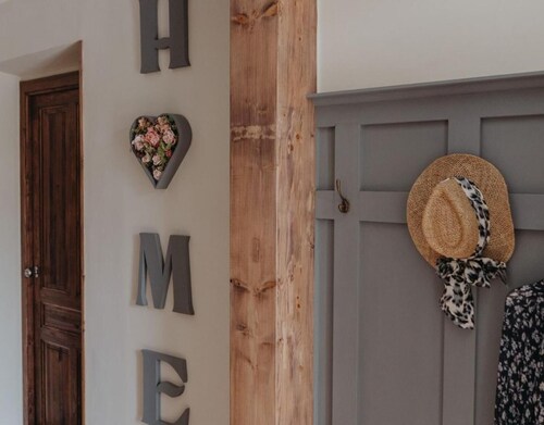 Country House 'La Medica' with Mountain View, Private Terrace and Wi-Fi