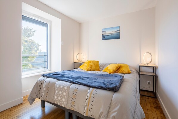 3 habitaciones, tabla de planchar con plancha y wifi gratis 