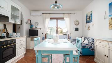 Køleskab, ovn, kogeplade, opvaskemaskine