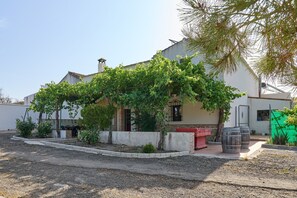 Exterior - Country House 'Casilla Miguelin' with Private Pool and Wi-Fi (Montilla)