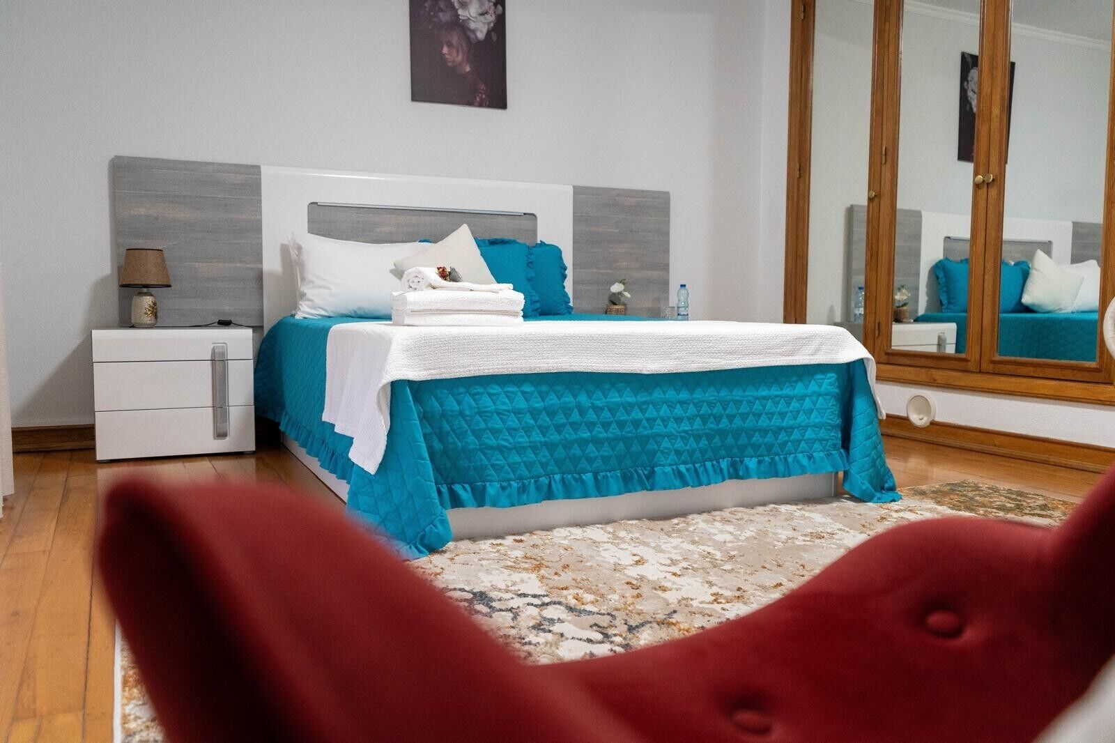 4 slaapkamers, een strijkplank/strijkijzer, gratis wifi, beddengoed