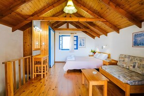 2 chambres, fer et planche à repasser, Wi-Fi gratuit, draps fournis