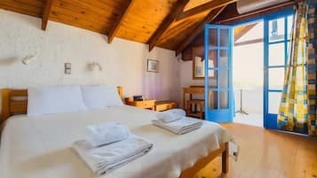 1 chambre, fer et planche Ă repasser, Wi-Fi gratuit, draps fournis