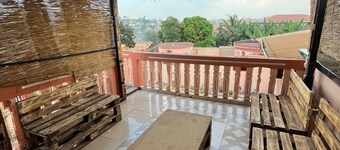Charming Villa at Eva Garden - Havre de Paix 10 min from Yaoundé Airport