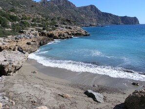 Una spiaggia nelle vicinanze
