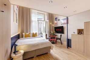 2 عدّة غرف نوم ومكواة/لوح كي وسرير سفر وواي فاي