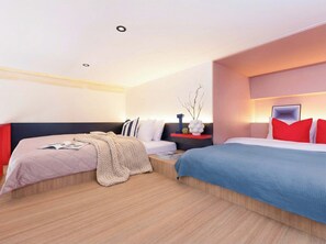 2 bedrooms, iron/ironing board, travel cot, WiFi