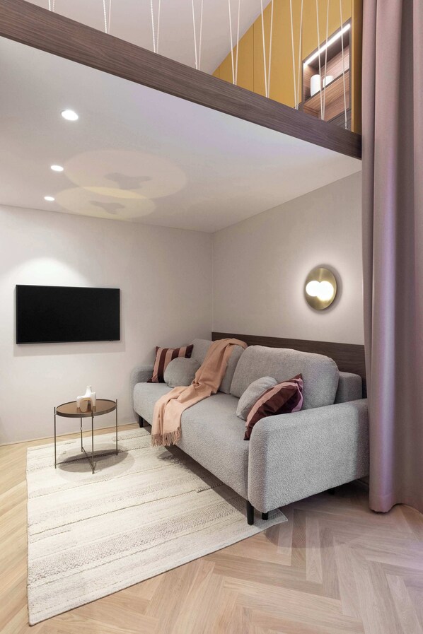 TV, offices - TurnKey | Wenceslas square Two Level Apartment XI (Praha 1)