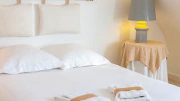 3 makuuhuonetta, silitysrauta/-lauta, ilmainen Wi-Fi, vuodevaatteet