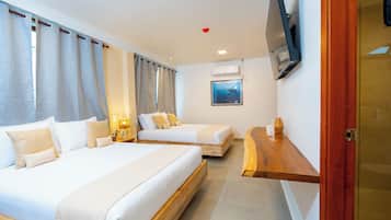 Kamar Double Standar | Seprai premium, selimut bulu angsa, minibar, dan brankas