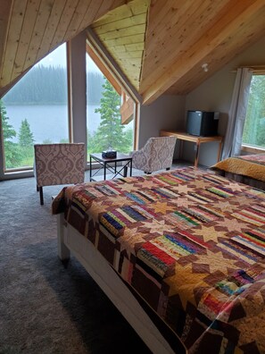 16 soveværelser, skrivebord, weekendseng, gratis Wi-Fi