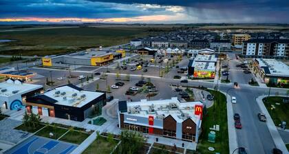 2-Bed, 2-Bath Home: Perfect for Work, Relaxation, and Exploring Calgary.