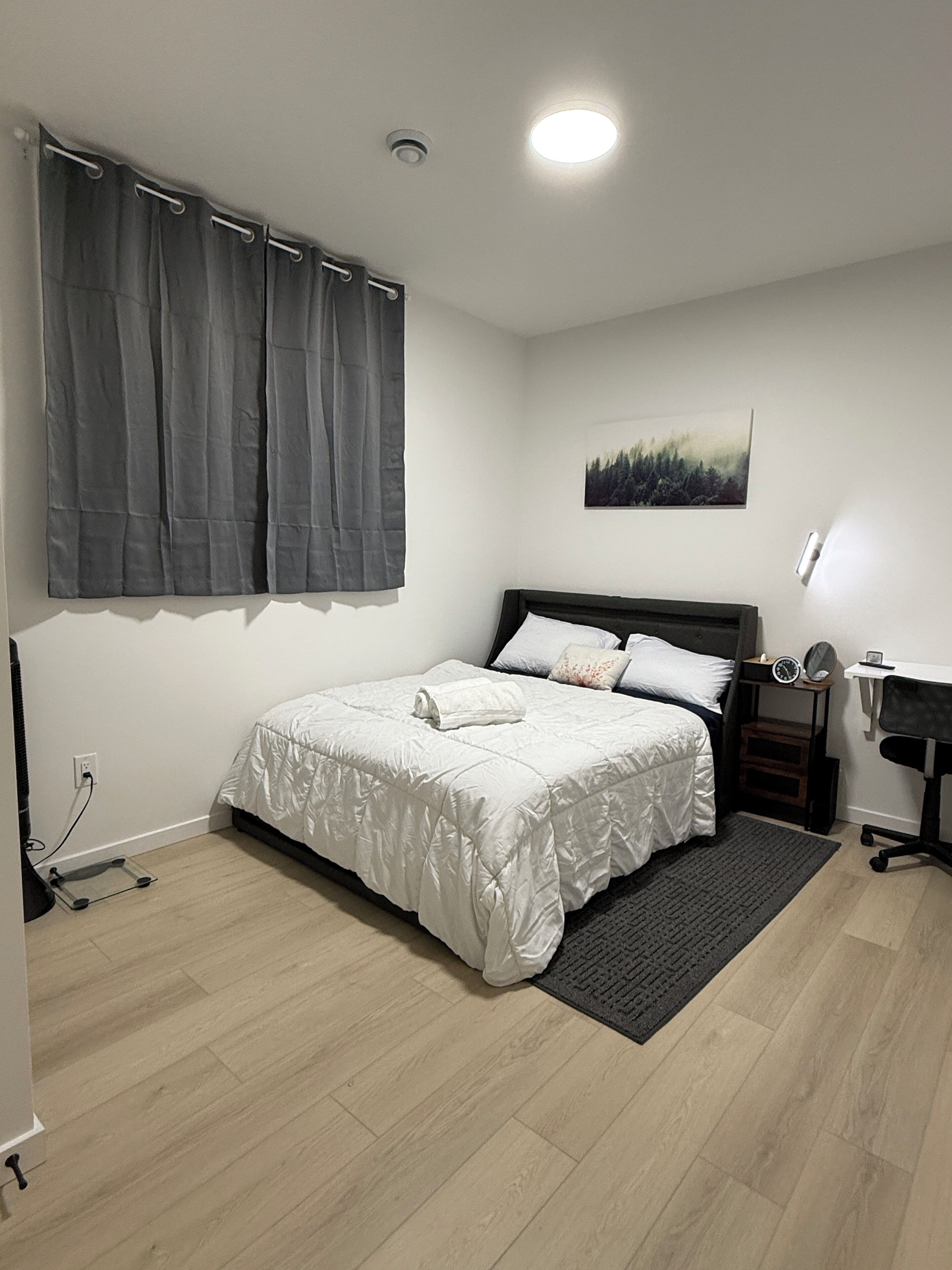 2 bedrooms, desk, iron/ironing board, free WiFi