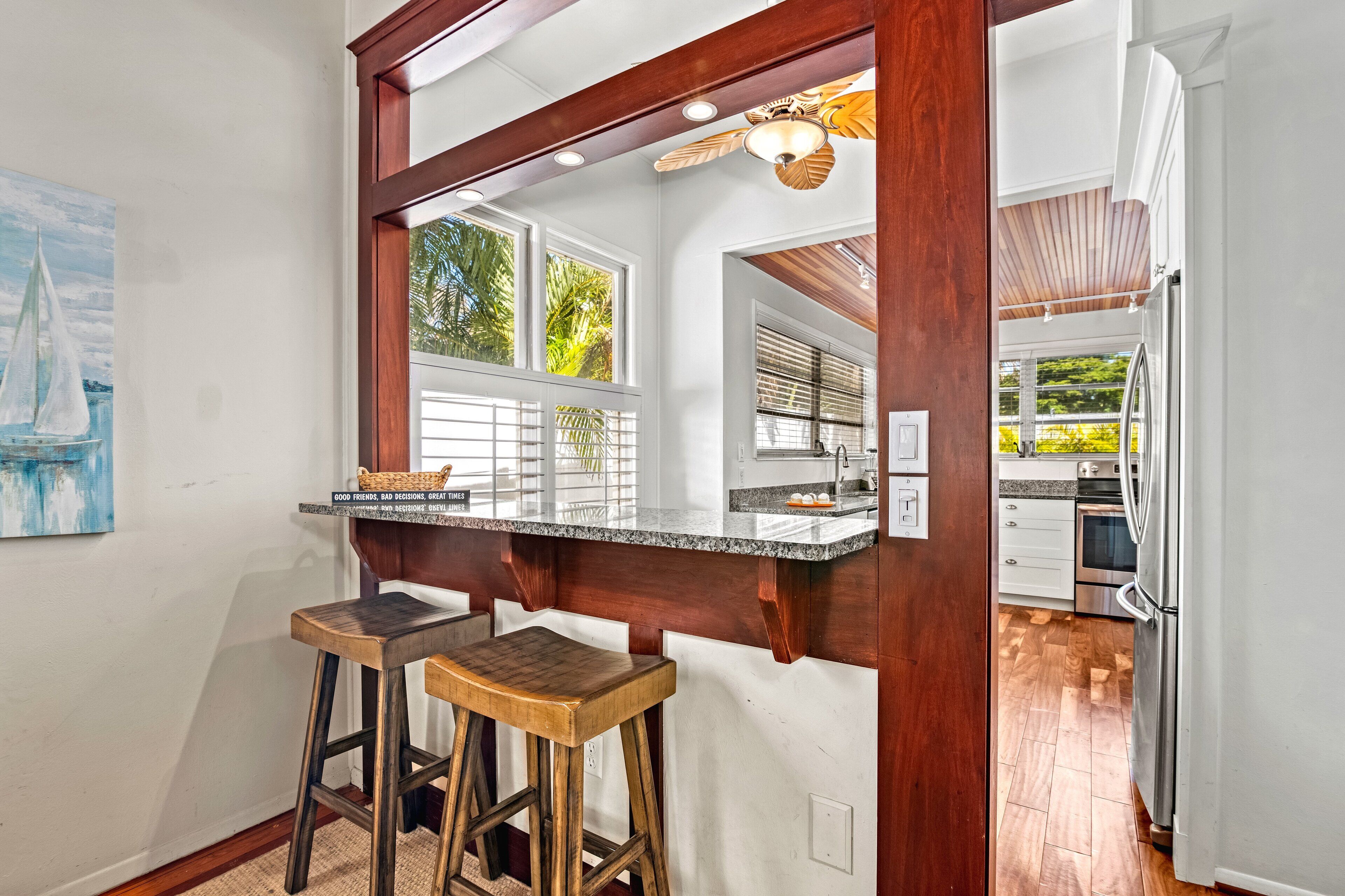 雪櫃、微波爐、焗爐、爐具