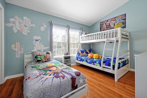 3 habitaciones, tabla de planchar con plancha y wifi gratis 
