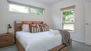 3 chambres, bureau, fer et planche à repasser, Wi-Fi gratuit