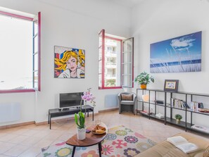 TV - Studio Republique by Interhome (Toulon)