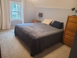 5 chambres, bureau, Wi-Fi gratuit, draps fournis