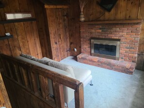 Interior - 5-bedroom house in awesome Clear Lake with WiFi, AC (Clear Lake)