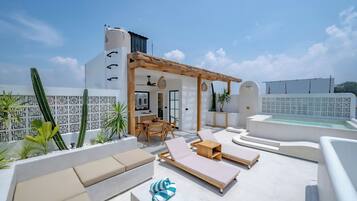 Villa, 2 Bedrooms, Private Pool | Living area