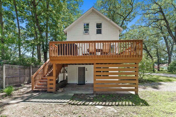Exterior - Captain's Corner - Spring Lake Vacation Rental (Spring Lake)