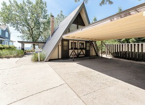 Exterior - Grand Times | Exclusive Lake Michigan Beach Access (Spring Lake)