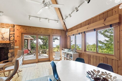 Apache Lake House | Lake Michigan Views | Secluded Retreat  Elevated / peaceful