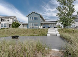 Exterior - Dreamview- Private Lake frontage (Spring Lake)