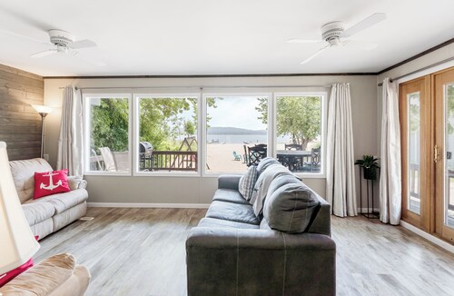 Dunes Edge | Steps to Silver Lake & Scenic Dunes