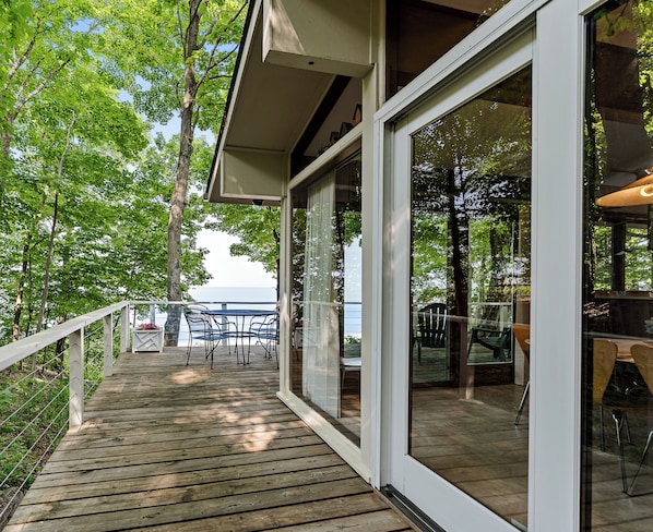 屋外ダイニングエリア