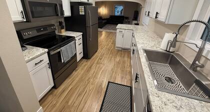 3 bed 2 bath modern style home! Walk to Avera and close to Downtown.