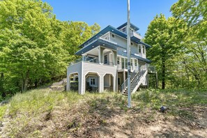 Exterior - Luxury Lakefront Escape | 6 Bedrooms & Pet Friendly (West Olive)