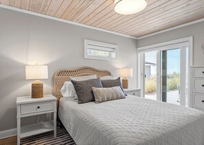 3 bedrooms, free WiFi, bed sheets - Experience lakeside luxury at 'Memories' (Spring Lake)