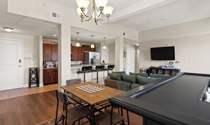 Dining - Experience comfort at Quill Haven - Pet Friendly (Grand Haven)