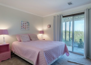 6 slaapkamers, een bureau, gratis wifi, beddengoed