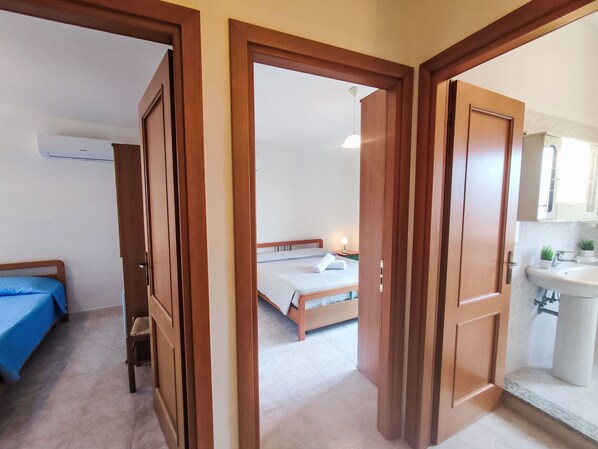 3 bedrooms, iron/ironing board, WiFi