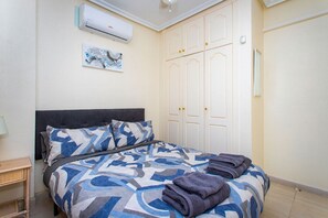 3 bedrooms, iron/ironing board, free WiFi, bed sheets