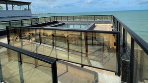 Rooftop pool