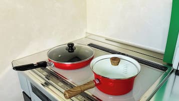 Fridge, microwave, stovetop