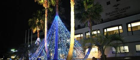 المنشأة من الخارج