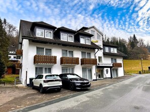 Esterni